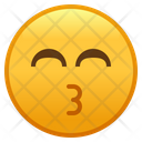 Kissing Face With Smiling Eyes Icon